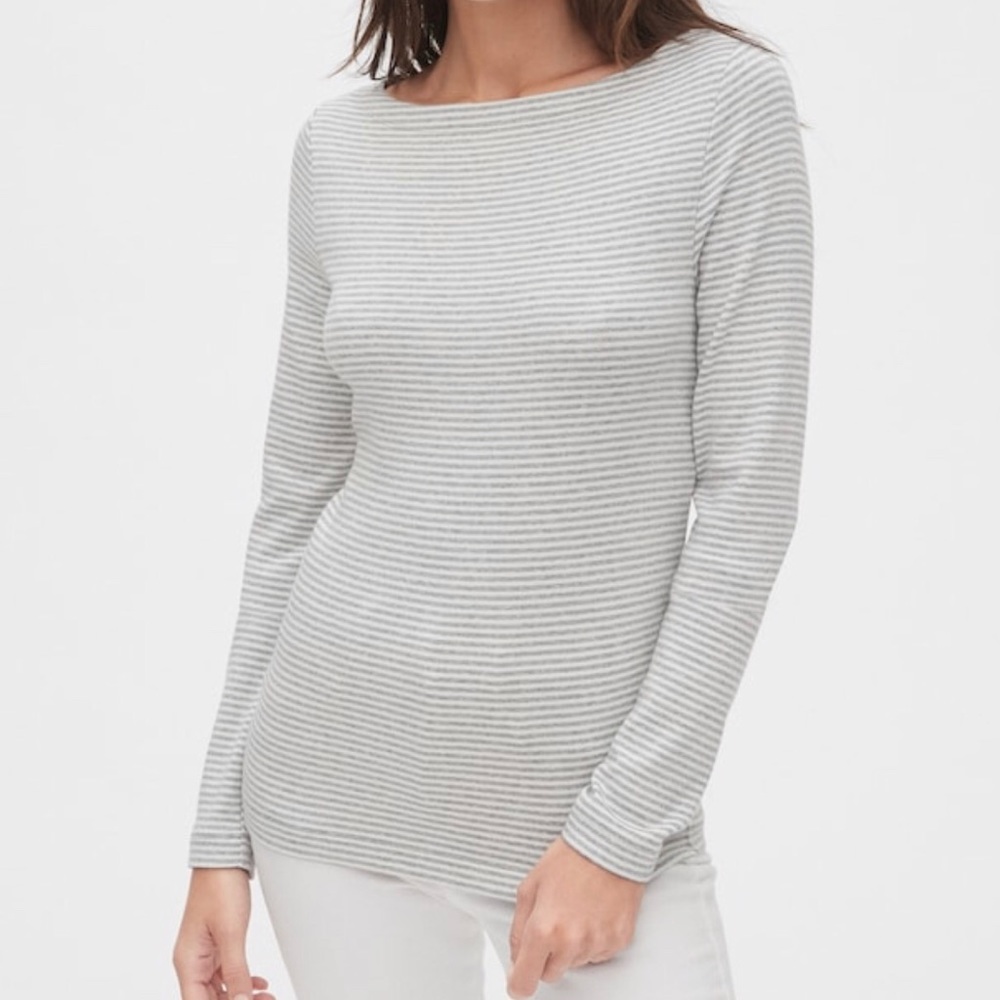 🆕GAP Modern boatneck top